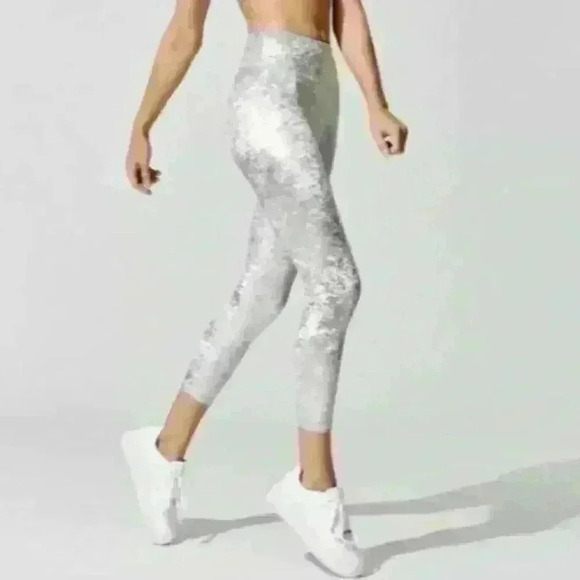 Heroine Sport Gilded Silver Velvet Velour Leggings Size Medium Like New! - Picture 2 of 12